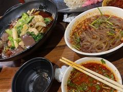 -万记麻辣烫国展总店