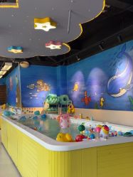 -欢乐悠游婴儿游泳(金碧花园店)