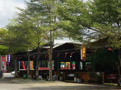 -三亚火车头万人海鲜广场