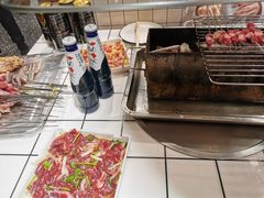-喜悦小串丹东小黄牛海鲜烧烤大排档(民主广场店)