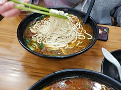 -志权牛肉面(灵山路店)