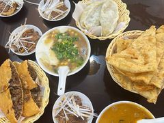 -方中山胡辣汤(顺河路店)