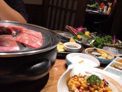 -明洞阿姨·韩式酱蟹烤肉·创意料理(三元桥店)