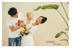-菲林婚纱摄影工作室