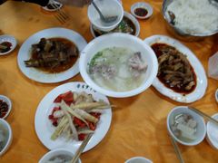 -荣生萝卜汤饭店