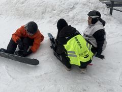 -采薇庄园四季滑雪场