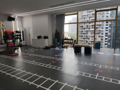 -健变健身俱乐部(前海天虹商场店)