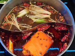 -唯爱KTV聚会餐厅(仙林东城汇店)