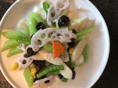 -蓝鲸(国浩路店)