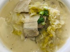 酸菜粉条五花肉-方城小吃店