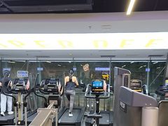 -超鹿运动(达信大厦店)