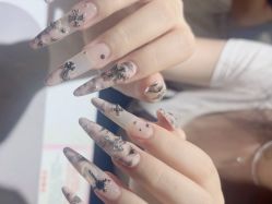 -瞧·享轻奢美甲美睫