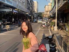 -溪岸路花鸟市场