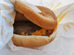 -麦当劳(展览路店)