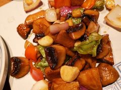 -云海肴·汽锅鸡·云南菜(天山百盛优客店)