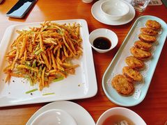 -莲餐厅·湖北菜·潜江小龙虾店(愚园路店)