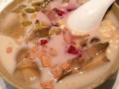 老红糖鲜奶冰粉-酸知味江湖川菜(凤凰荟店)