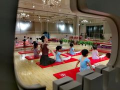 -炫艺舞蹈培训中心(枫尚奥特莱斯店)