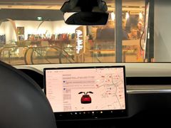 -TESLA 特斯拉(上海太古汇体验店)