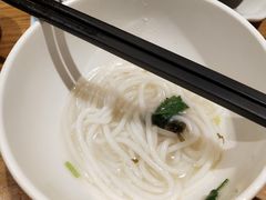 -花馬肆.云南过桥米线(汉神购物广场现场熬汤店)