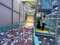 -奈尔宝·国风主题儿童乐园·亲子餐厅(豫园商城店)