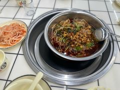 -周良天山牛杂城(天山路总店)