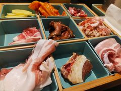 -烤路里·韩国品质自助烤肉(石路天虹4号店)