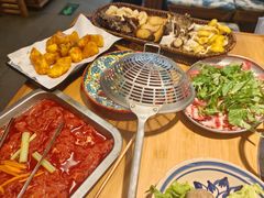 -洱火云南酸菜牛肉火锅(石景山当代商城店)