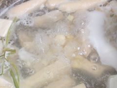 -墨脱石锅椰子鸡•香草鸭•东山羊(大东海店)