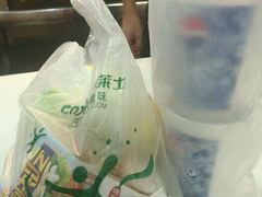 -华莱士·全鸡汉堡(湛江新华店)