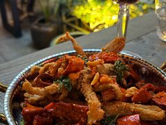 sisters秘制麻辣鸭舌-SISTERS BAR RESTAURANT川意酒馆(嘉善老市H楼店)