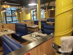 大堂-爱客得牛排海鲜烤肉·火锅自助(春熙路黑金好店)
