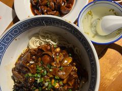 -沪西老弄堂面馆(定西路店)