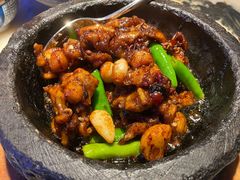 石锅杭椒牛蛙-桂满陇天书(南京德基旗舰店)