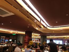 等位区-巴奴毛肚火锅(商城路店)