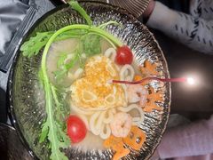 -蟹犇前•帝王蟹雪蟹(陆家嘴店)