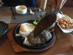 -戈尔登酒店·满堂彩咖啡厅
