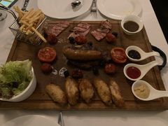 牛排拼盘-火车头法国西餐厅