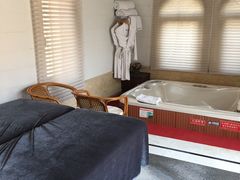 -青岛香根温泉酒店