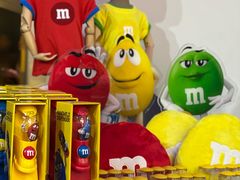 -m豆巧克力世界(上海世茂广场店)