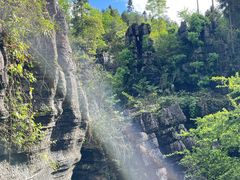 -梭布垭石林景区