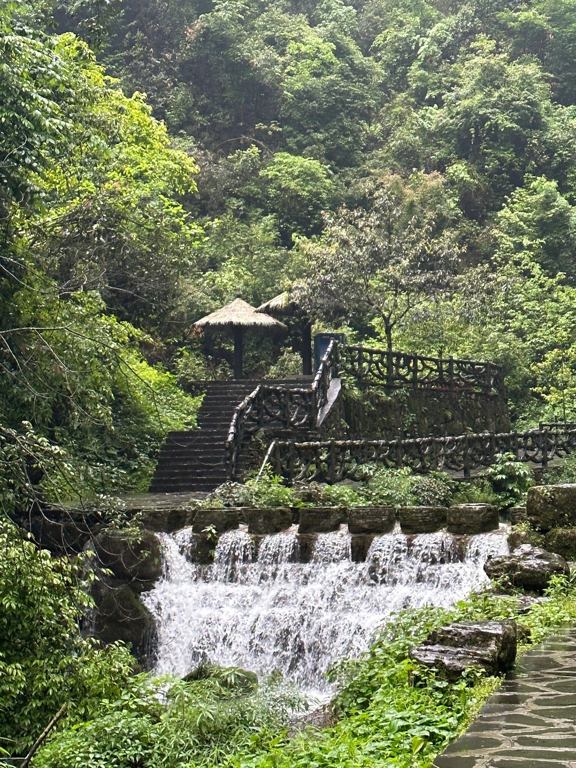 湘西秘境之德夯苗寨(瀑布很多)