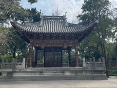 -汇龙潭