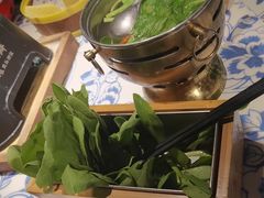 -卢大鲜鱼头捞饭(美利广场店)