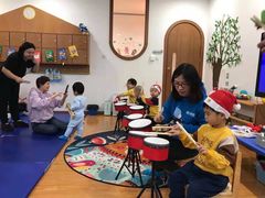 -抱抱熊托育中心(大悦城店)