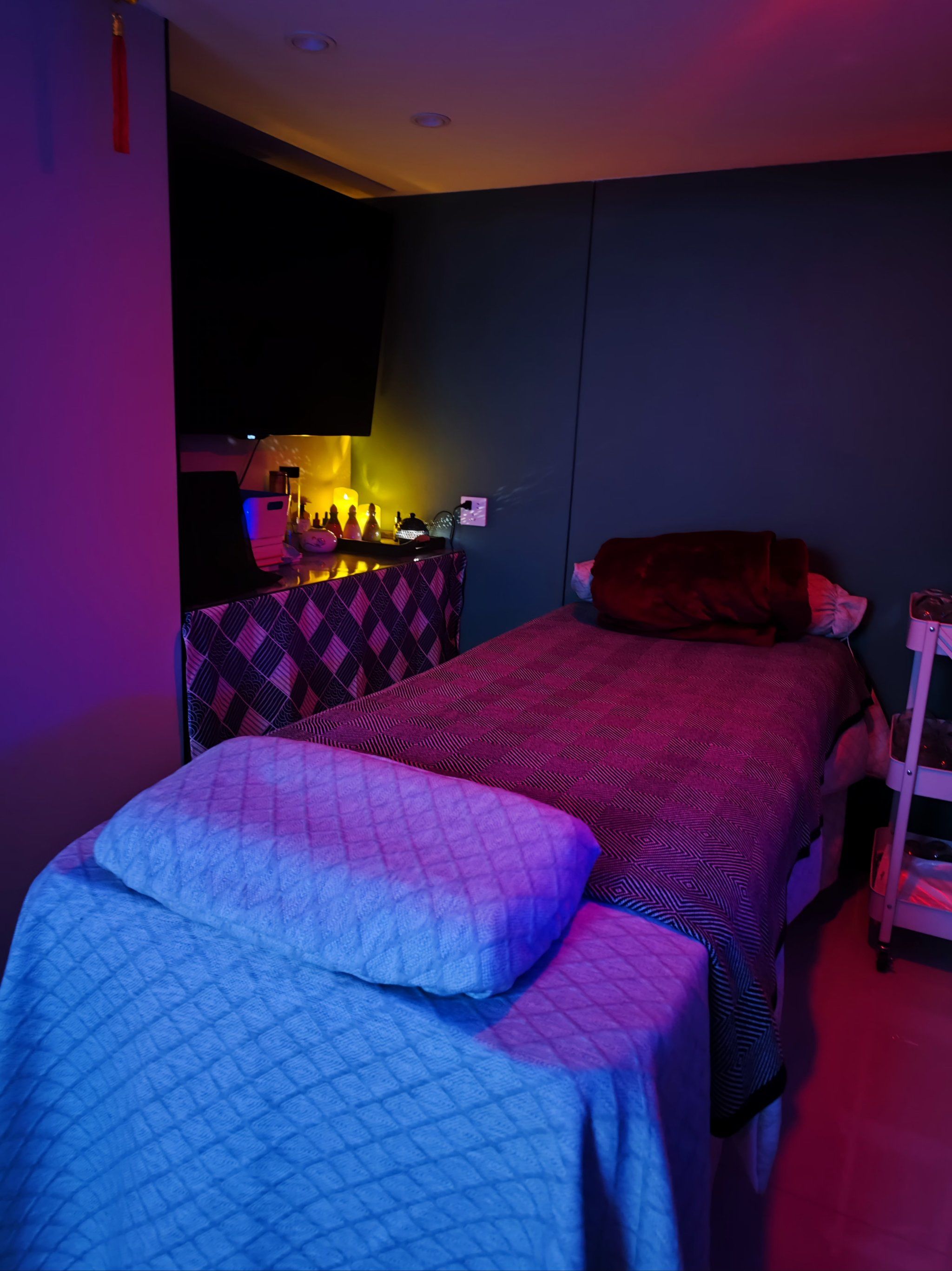 夫子庙水游城对面推拿工作室