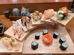 -俊屋料理·烧鸟·寿司·日泰融合菜(星际云汇店)