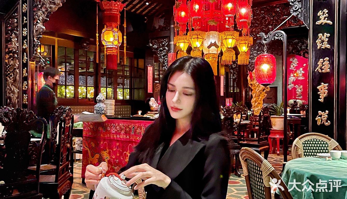 喜欢古典的环境✨广东菜✨誉八仙打卡
