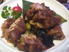 酱猪蹄-船梆煮•蒸汽海鲜·炉火烤肉(五四广场店)