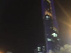 -UNI UNI(环亚凯瑟琳店)